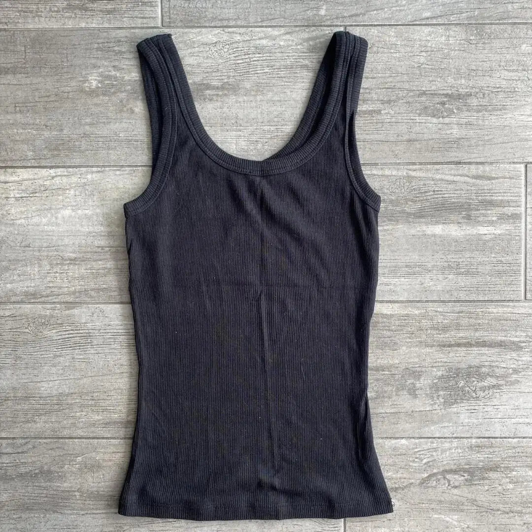 Trendy Sleeveless Crop Top